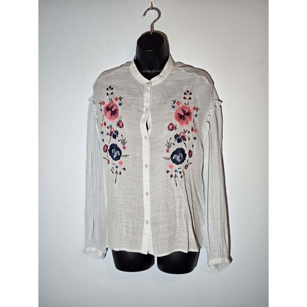 Charming Charlie Women's Blue Floral Embroidered Long Sleeve Button Up Size M